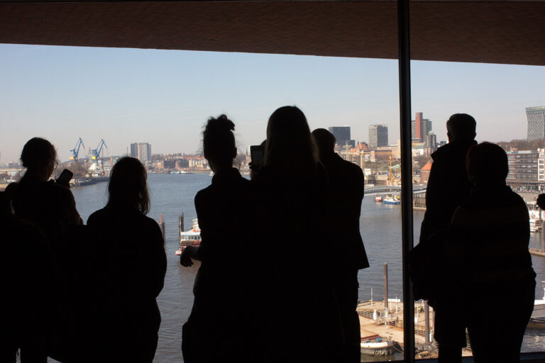 Beitragsbild: Alster und Hafen im Blick